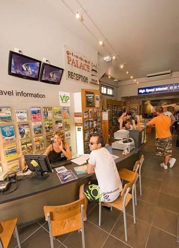 Global Backpackers Waterfront