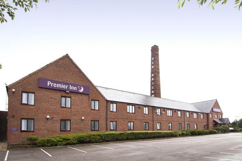 Отель Premier Inn Leeds South (Birstall)
