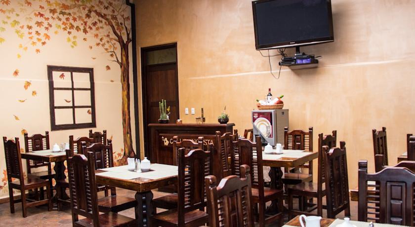 Отель Hostal Calle Angosta Ecuador