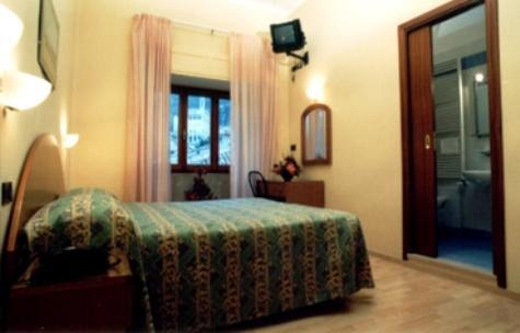 Отель Hotel Oderisi