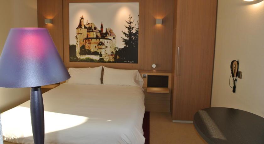 Отель ibis Style Annecy Centre Gare