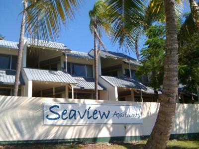 Апартаменты Seaview Apartments Airlie Beach