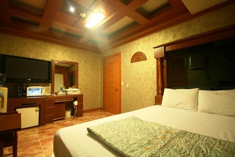Отель Chunji Motel Gyeongju