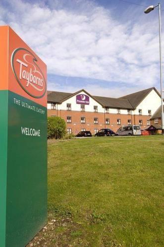 Отель Premier Inn Newcastle Under Lyme