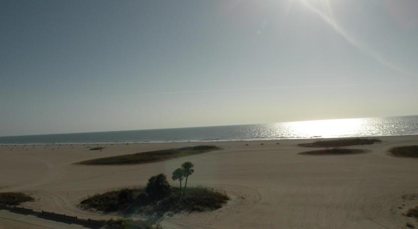 Апартаменты Surf Beach Resort