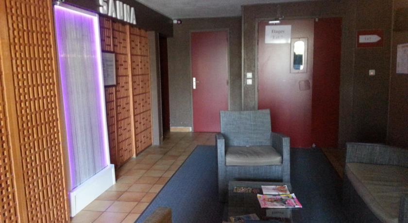 Отель Larmor Plage Hotel