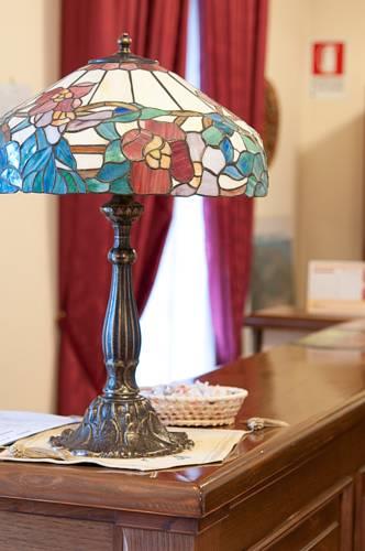 Отель Albergo Della Corte