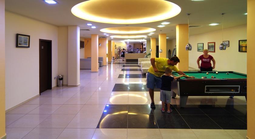 Отель Hotel Plamena Palace