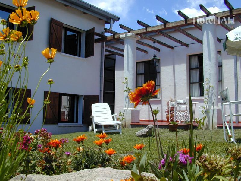 Отель Hotel Tafí