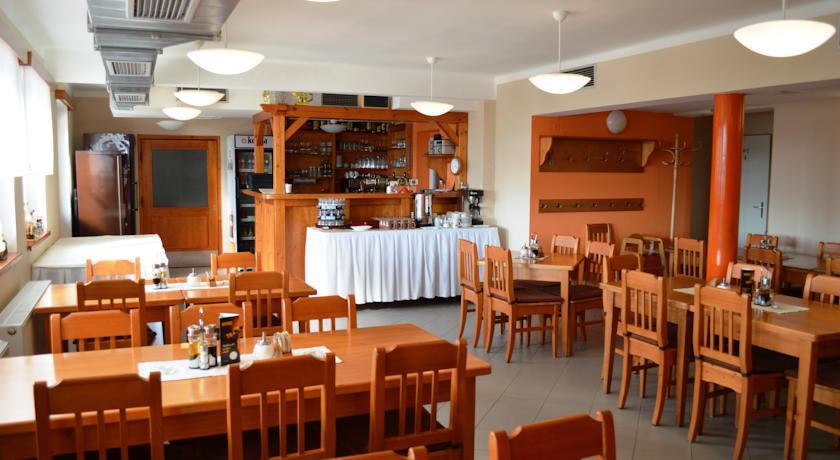 Отель Hotel Lipno