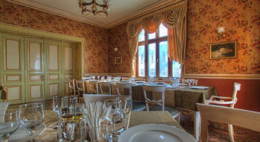 Отель Hotel Restaurant Casa cu Tei