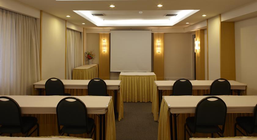 Отель Transamerica Executive 21st Century