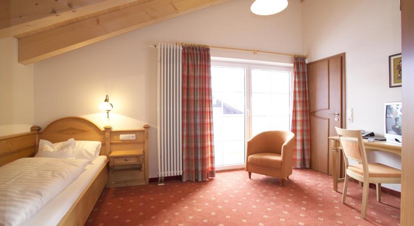 Отель Hotel Neue Krone
