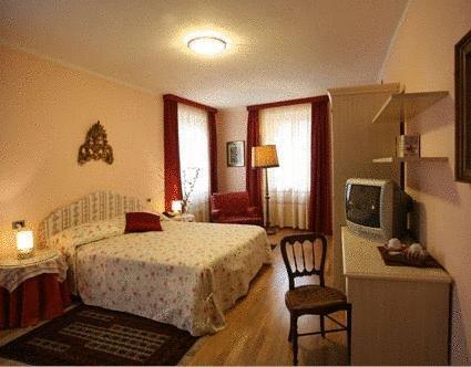 Отель Hotel Castelbourg