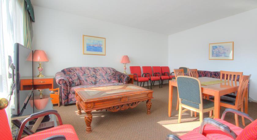 Отель Canadas Best Value Inn - Lethbridge