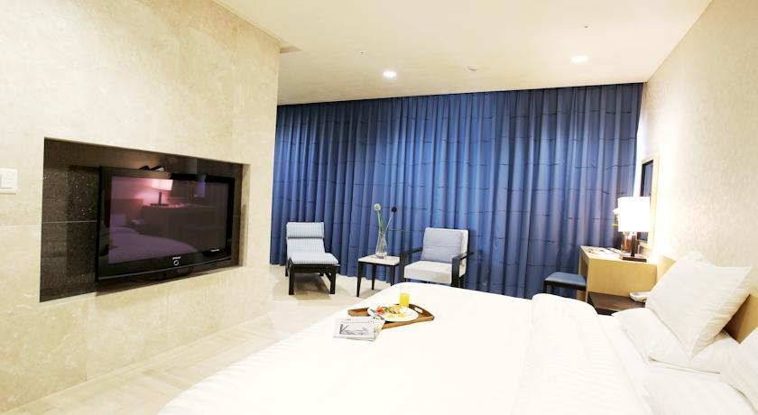 Отель The Suites Hotel Gyeongju