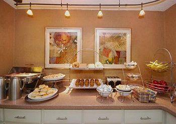 Отель Quality Inn Athens