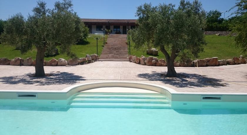Отель Hotel Masseria Serritella