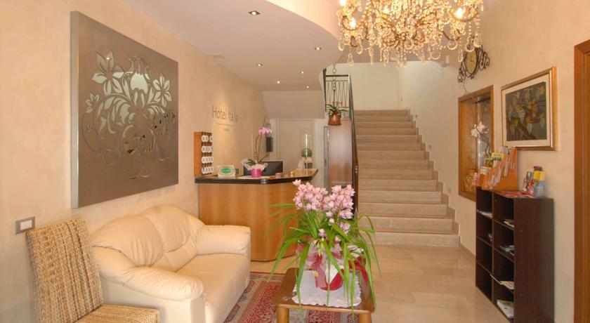 Отель Hotel Italia