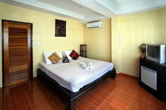 Апартаменты Baan Suay Karon Beach