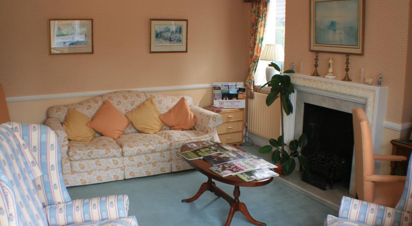 Мини-отель The Heathers Guest House
