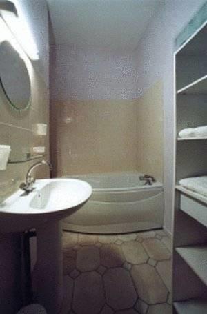 Отель Hôtel Des Iles
