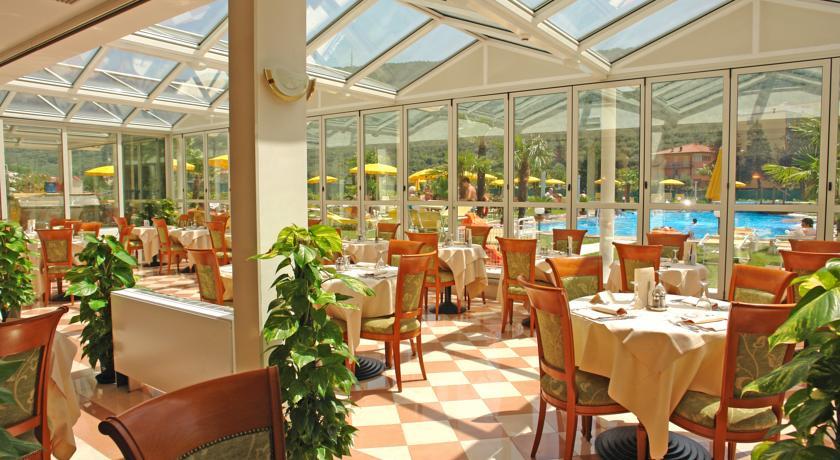 Отель Hotel Savoy Palace - TonelliHotels