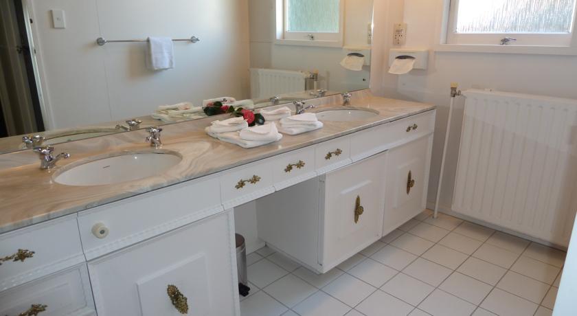 Апартаменты Farrys Motel Apartments