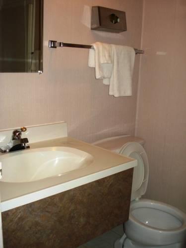 Отель Knights Inn Kincardine