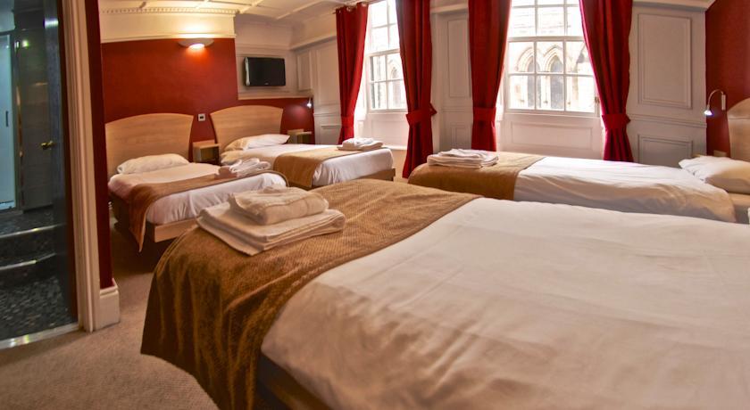 Отель The George Hotel