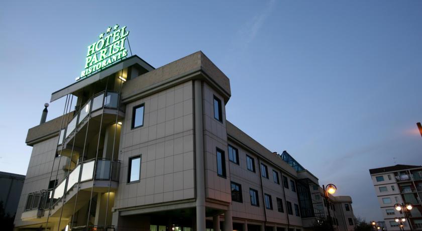 Отель Hotel Parisi