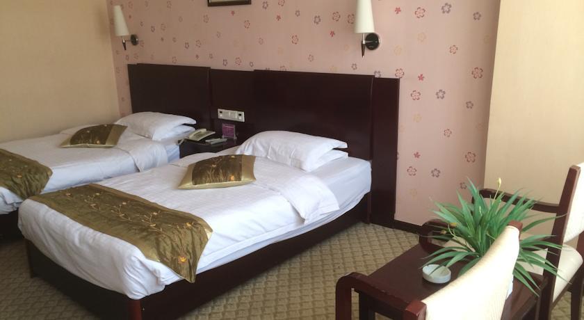 Отель Kunming Jinmao Hotel