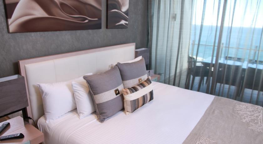 Отель Oceans Mooloolaba