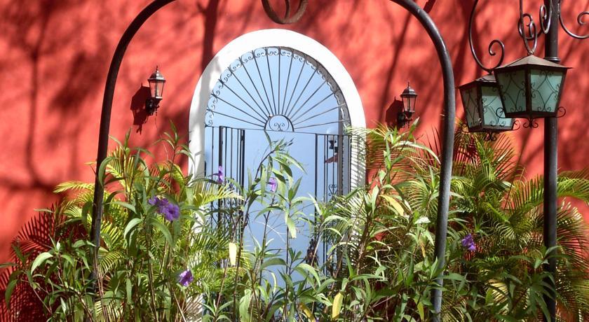 Hacienda Santa Cruz
