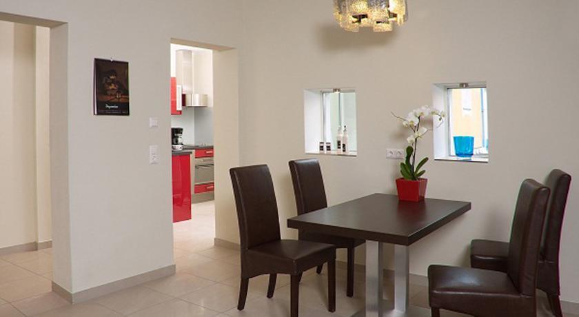 Апартаменты City Zimmer - Appartement Dina Mariner