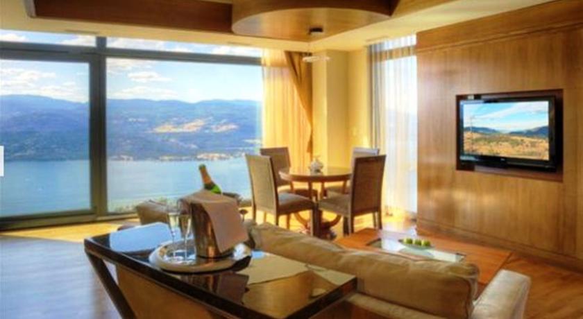 Отель Sparkling Hill Resort