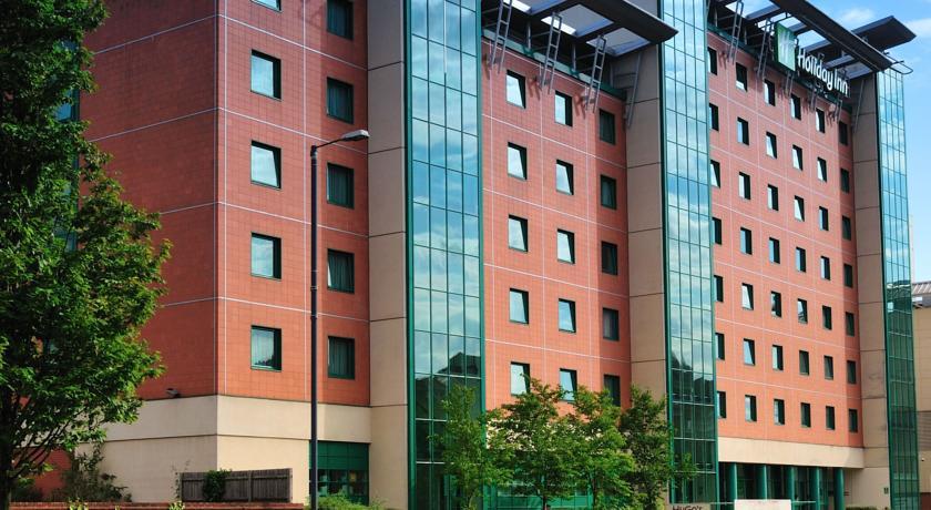 Отель Holiday Inn Woking