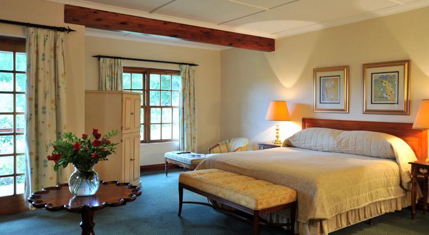 Отель Coach House Hotel & Spa