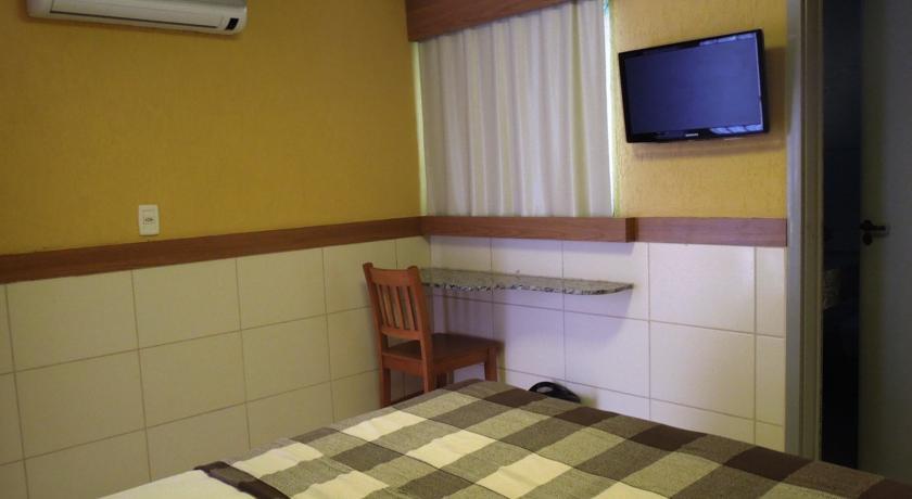 Отель Hotel Veraneio