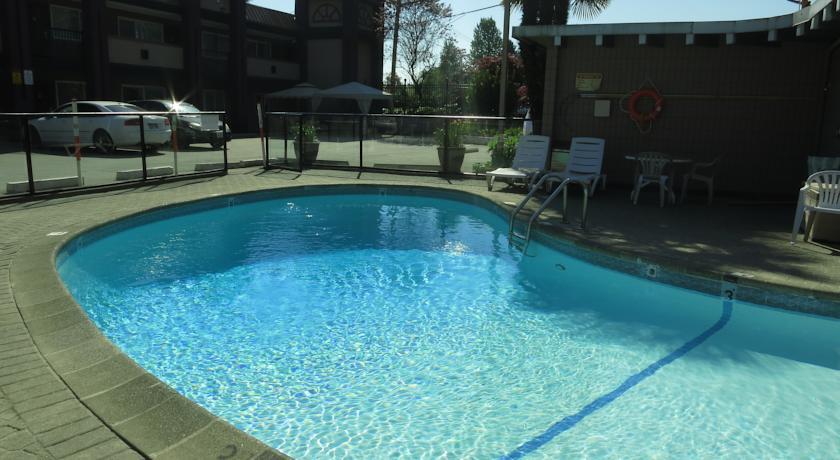 Отель North Vancouver Hotel