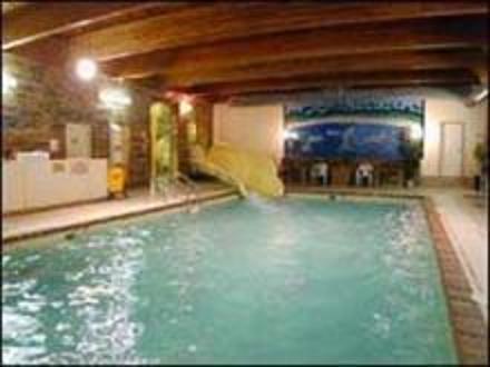 Отель Howard Johnson Swift Current