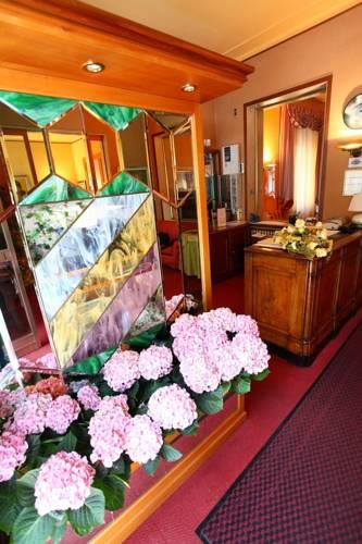 Отель Albergo Nazionale