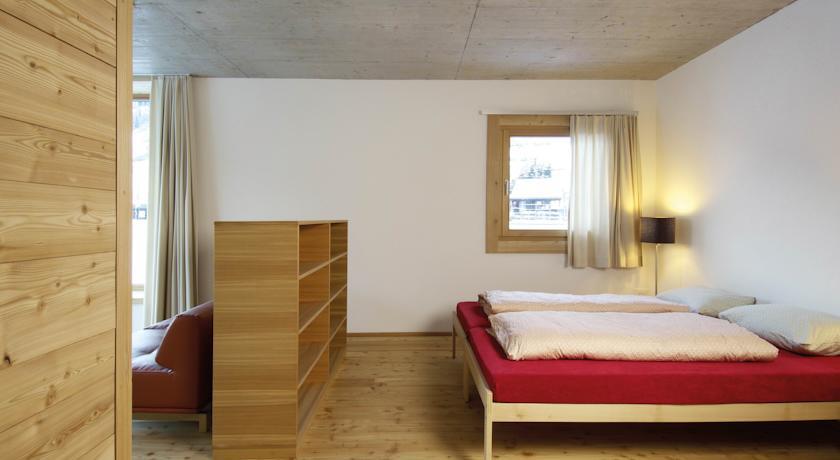 Хостел Youth Hostel Scuol