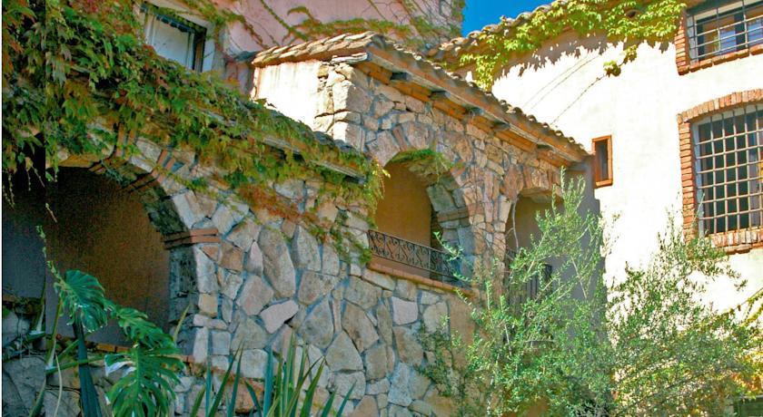 Отель Monte Turri Luxury Retreat