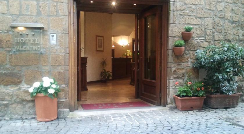 Отель Hotel Valentino Centro Storico