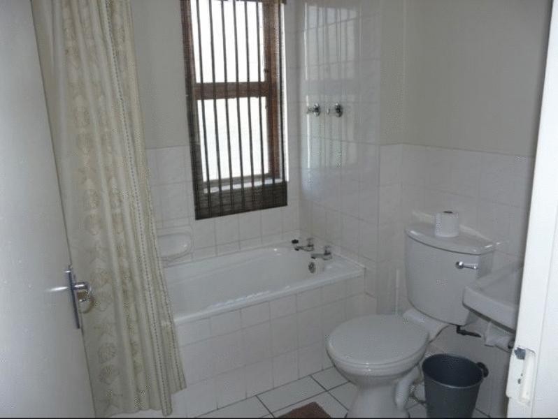 Гостевой дом Serengeti Self Catering Units
