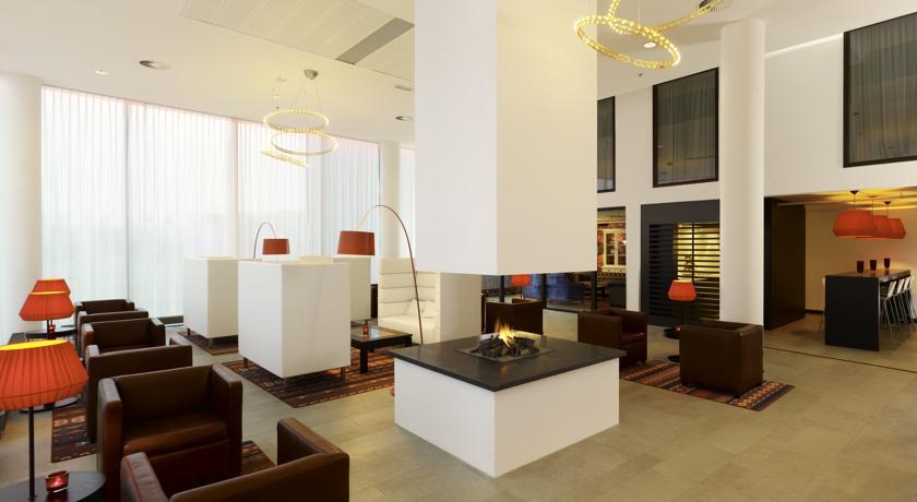 Отель Park Plaza Amsterdam Airport