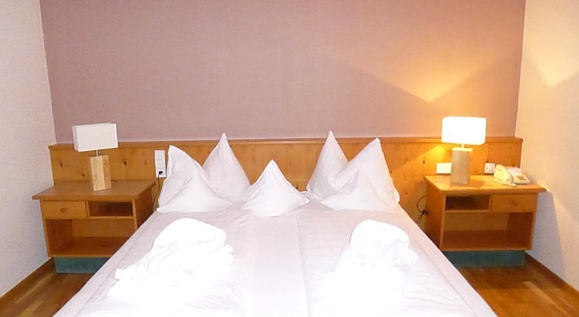 Отель Hotel Walserwirt
