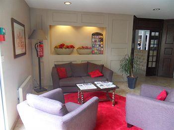 Отель Domaine Des Ormes Hotel