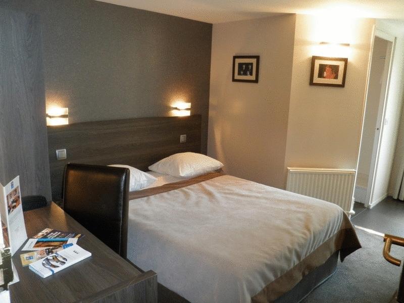 Отель Comfort Hotel Adelaide